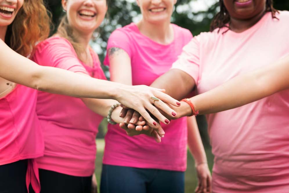 Outubro Rosa: saiba como você pode ajudar o Instituto Protea