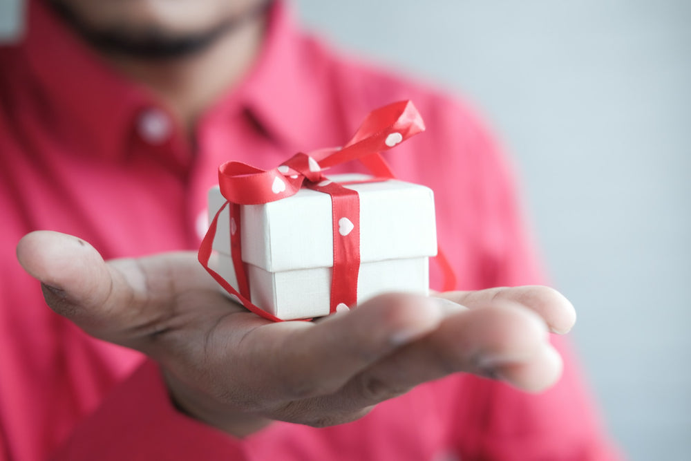 O que dar de presente para homem? Confira 10 ideias!