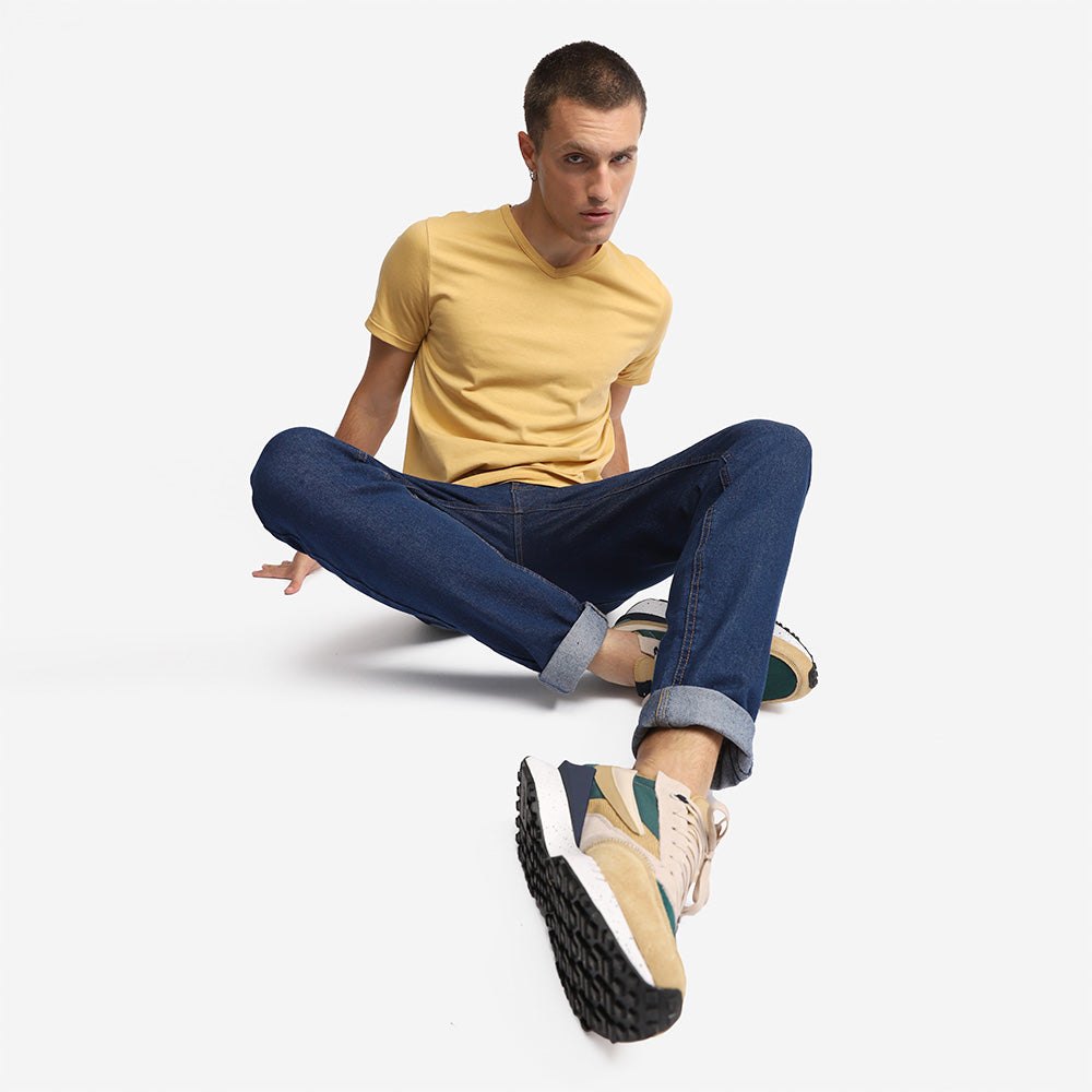 Camiseta Básica Gola V Masculina - Amarelo Mel