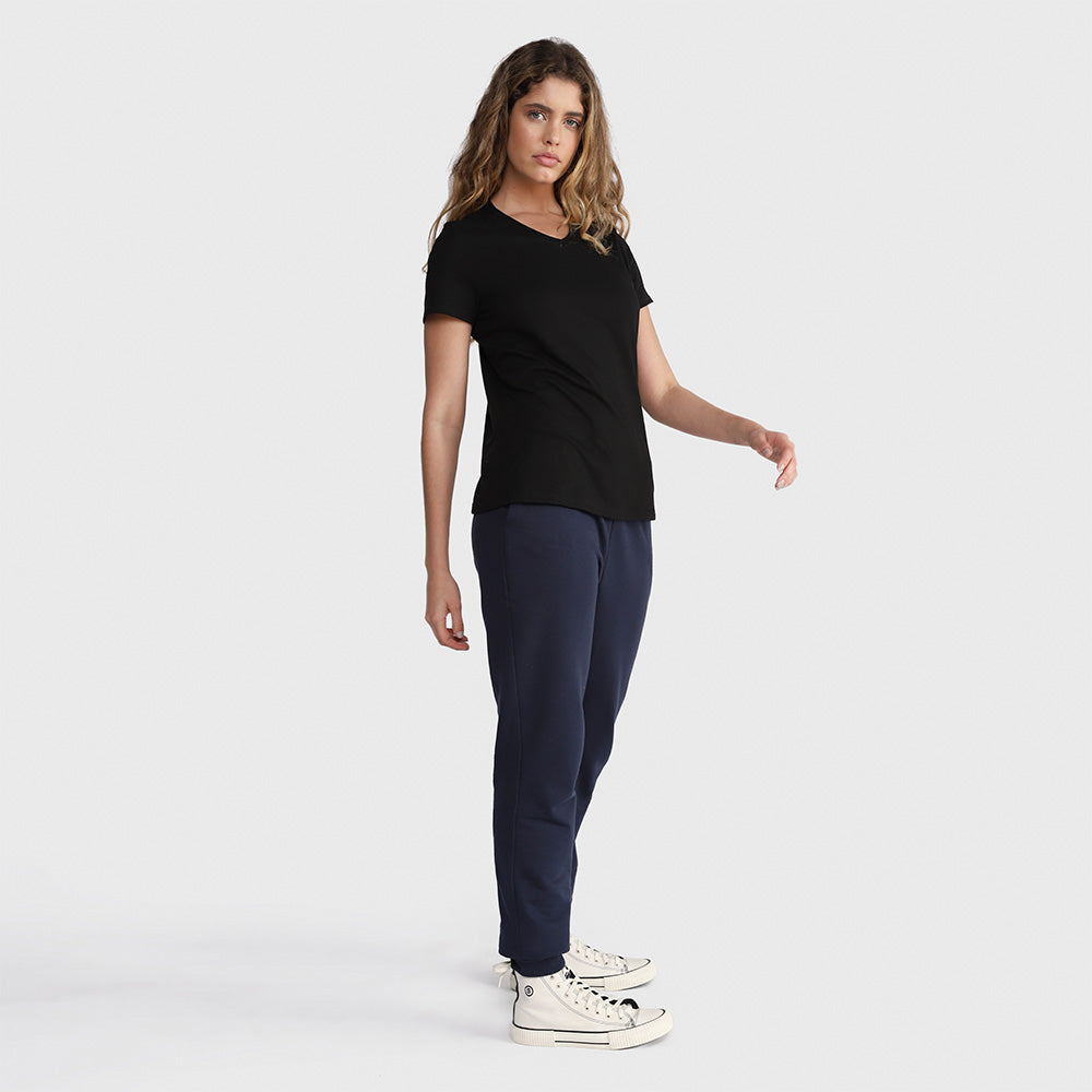 Camiseta Básica Gola V Feminina - Preto