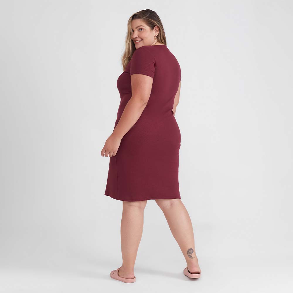 Vestido Confort Plus Size Feminina - Vermelho Vinho