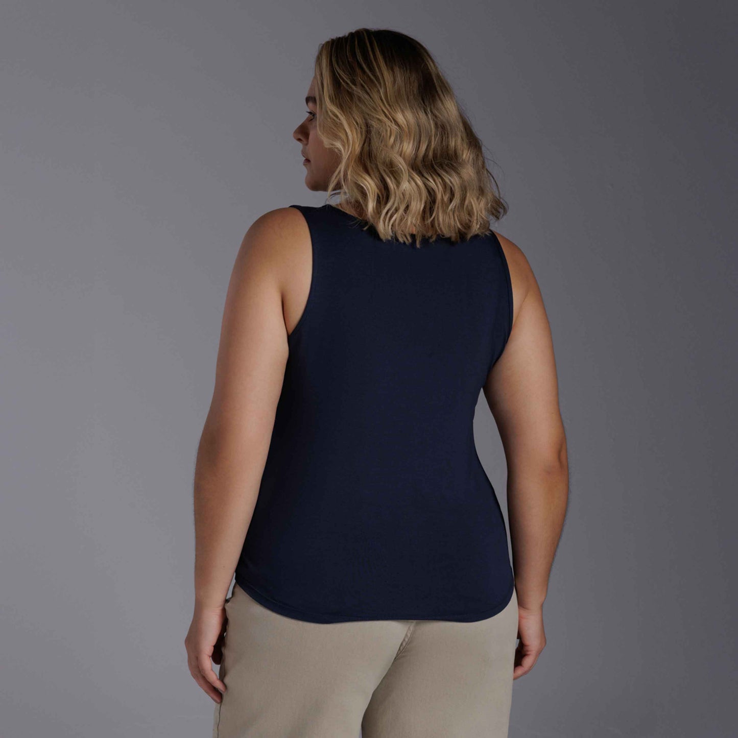 Regata Decote U Modal Plus Feminina - Azul Marinho