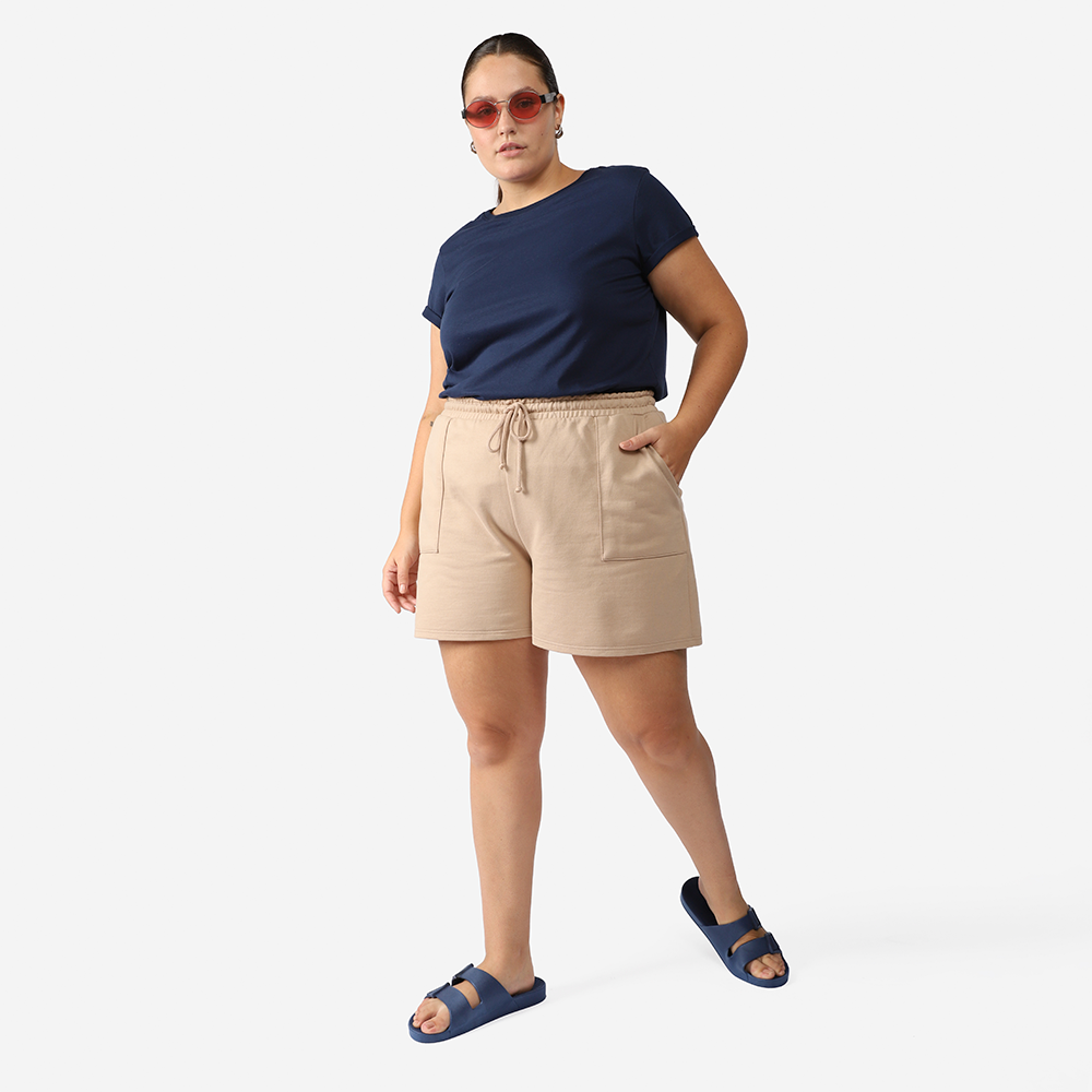 Shorts Bolso Plus Feminino - Bege Camel