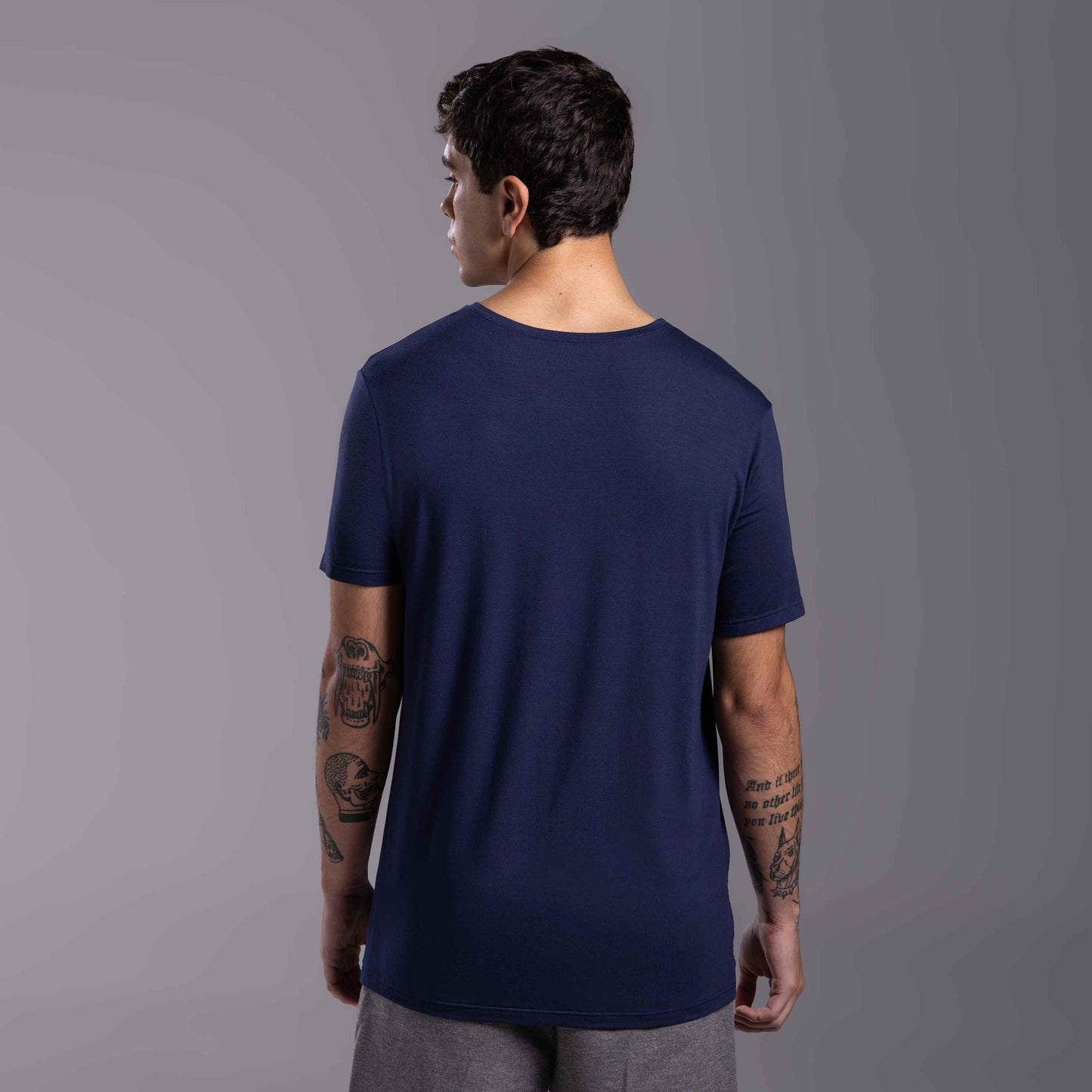 Tech T-Shirt Modal Gola V Masculina - Azul Marinho
