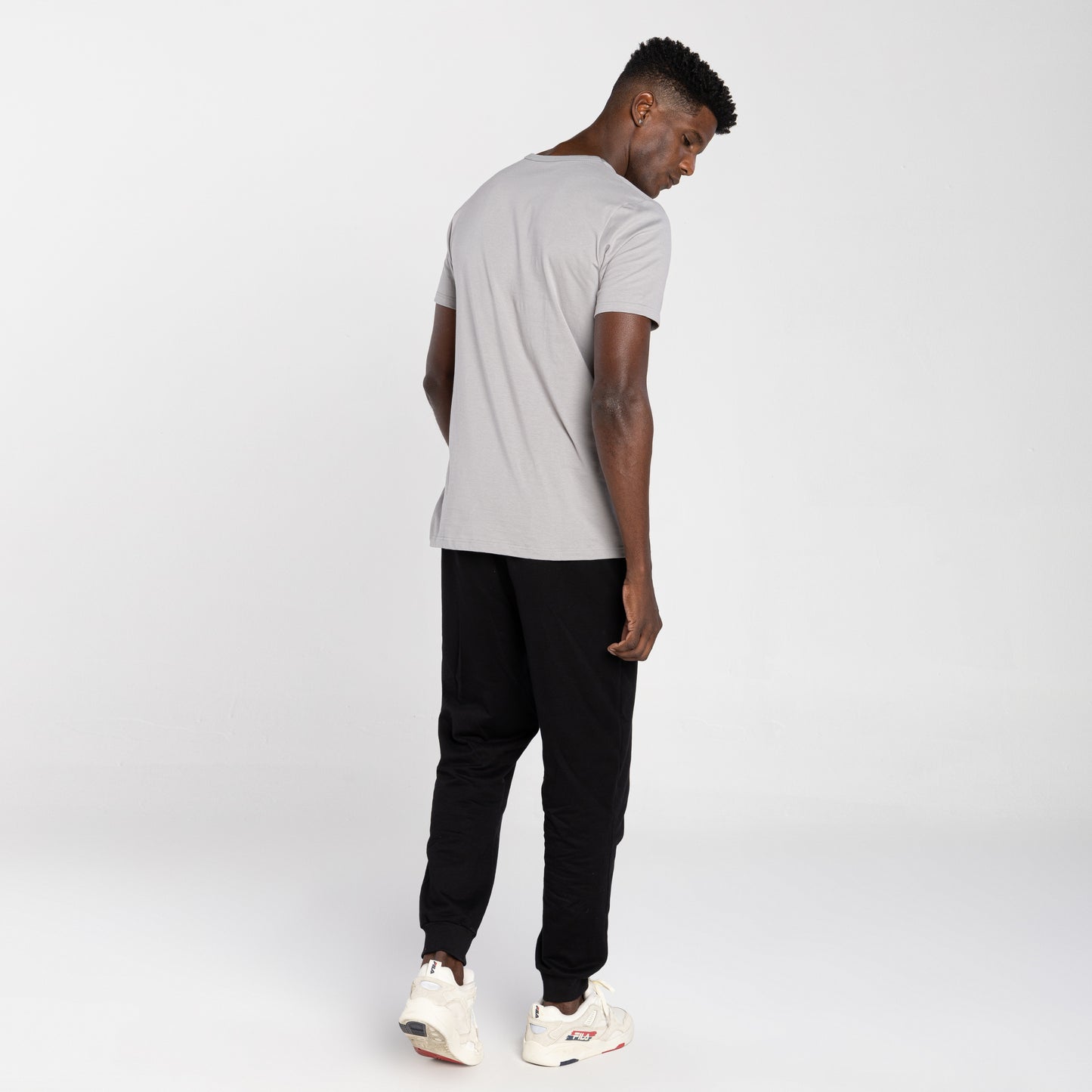 Tech T-Shirt Impermeável Gola V Masculina - Cinza Titanio