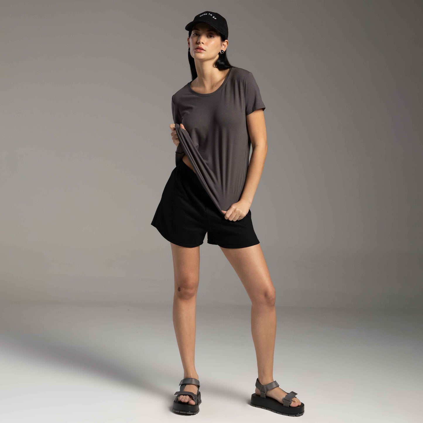 Tech T-Shirt Modal Feminina - Cinza Carvão