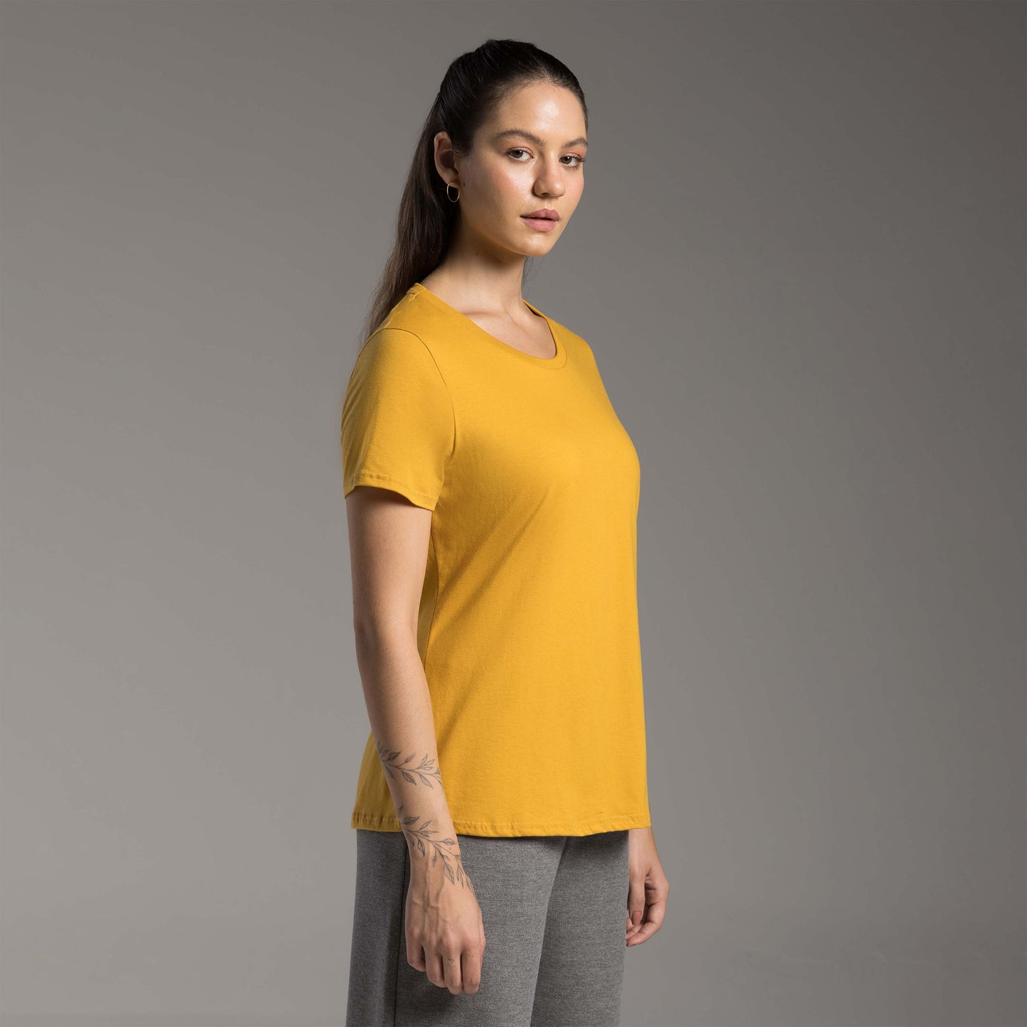 Tech T-Shirt Anti Odor Feminina - Amarelo Queimado