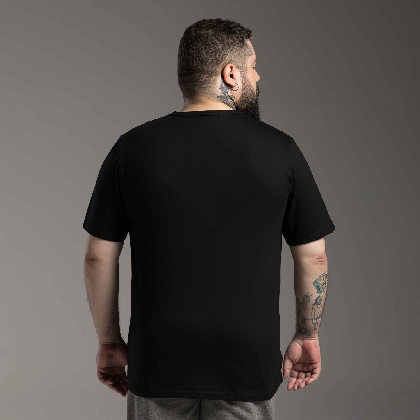 Tech T-Shirt NoLiquid Gola V Plus Masculina - Preto