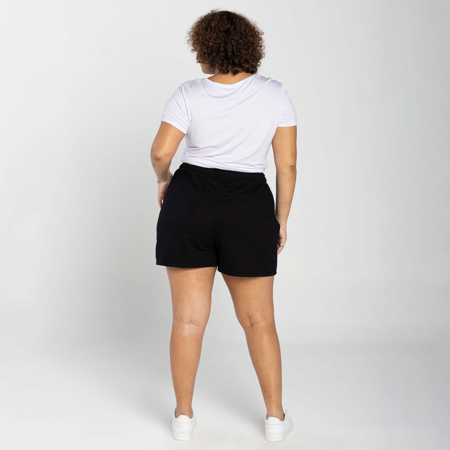 Shorts Moletom Tech Impermeável Plus Feminino - Preto