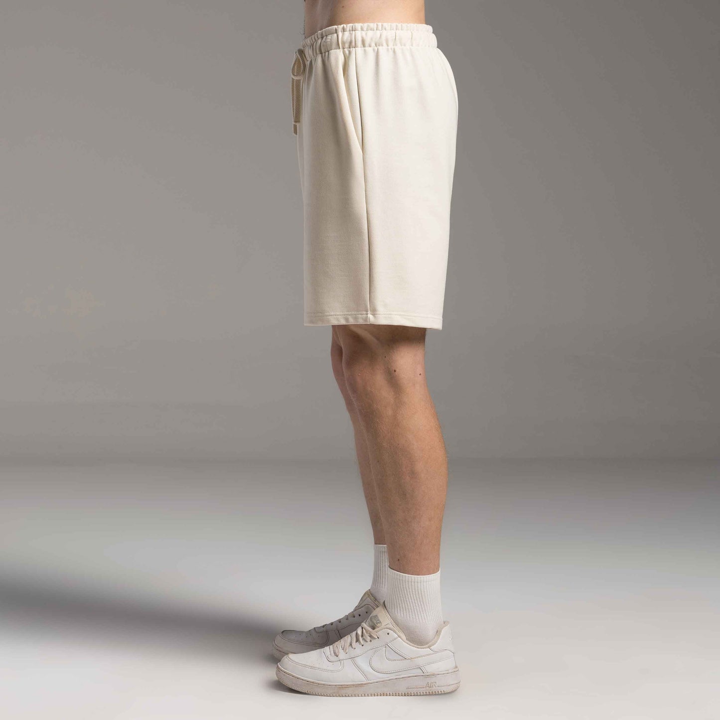 Bermuda Moletom Tech Impermeável Masculina - Off Vanilla