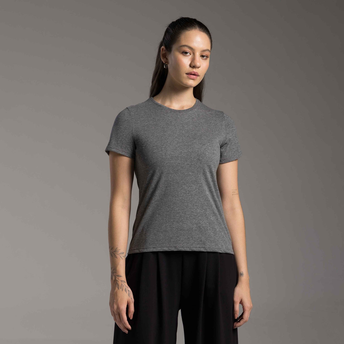 Tech T-Shirt Anti Odor Slim Feminina - Mescla Escuro