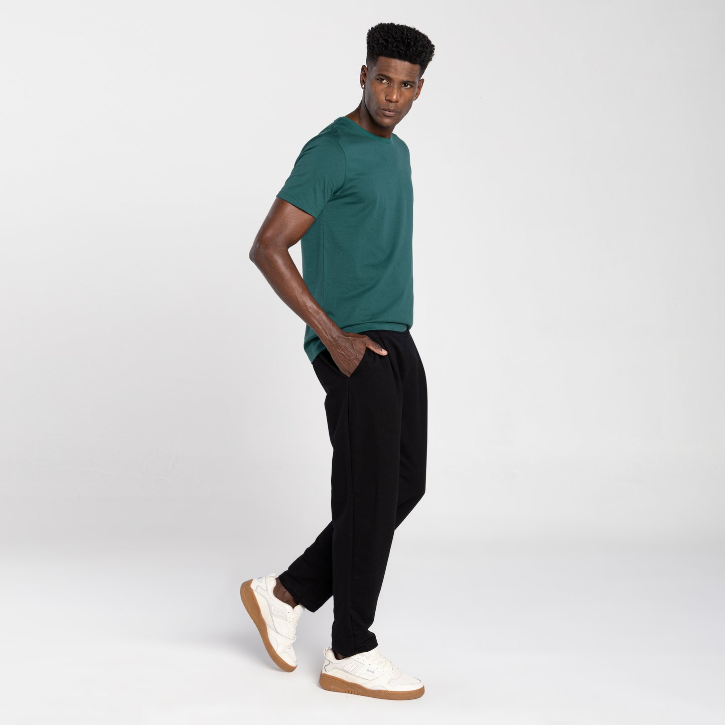 Calça Chino Tech NoLiquid Moletom - Preto