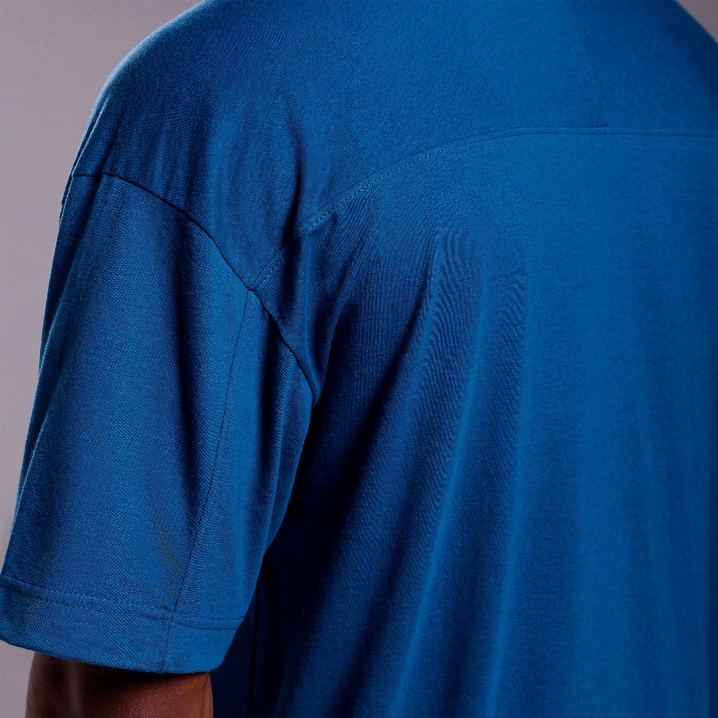 Tech T-Shirt Air Oversized Recorte Masculina - Azul Mediterrâneo