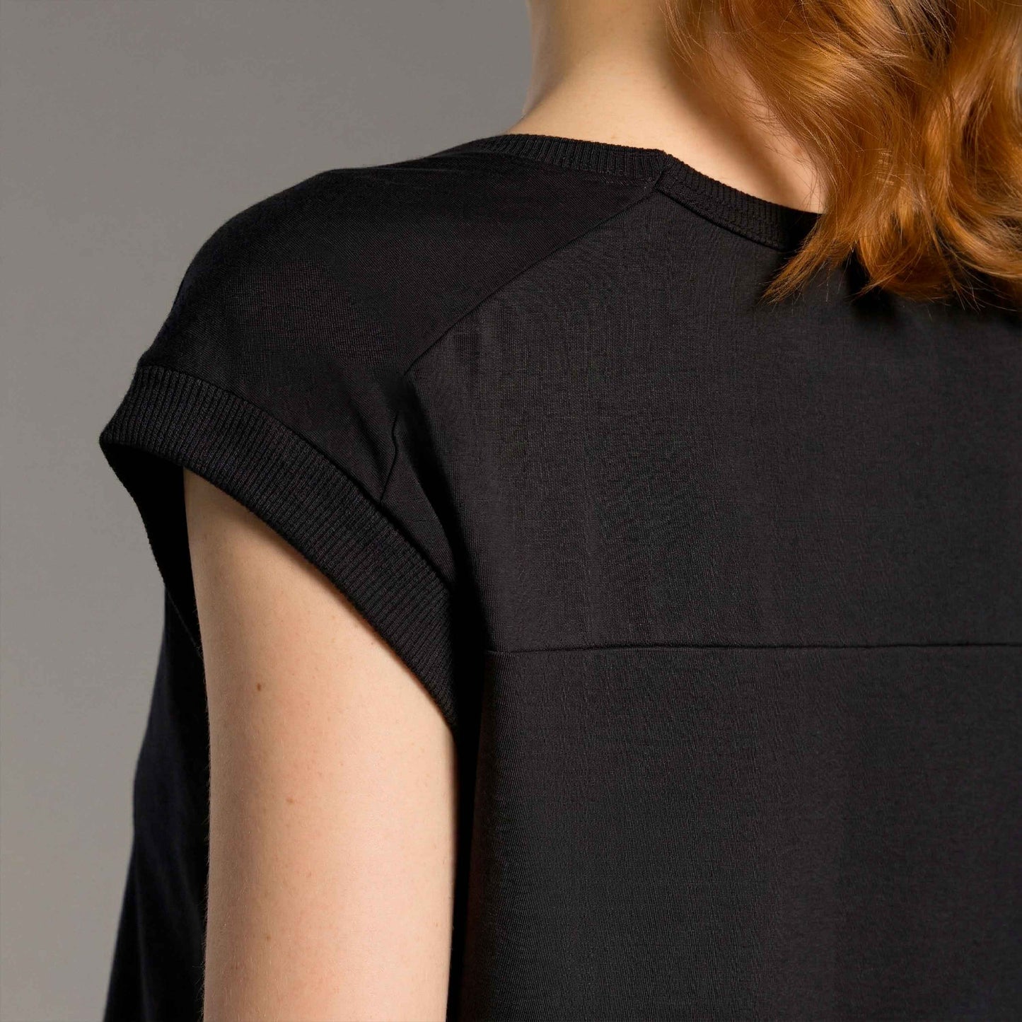 Blusa Tech Air Recorte Feminina - Preto