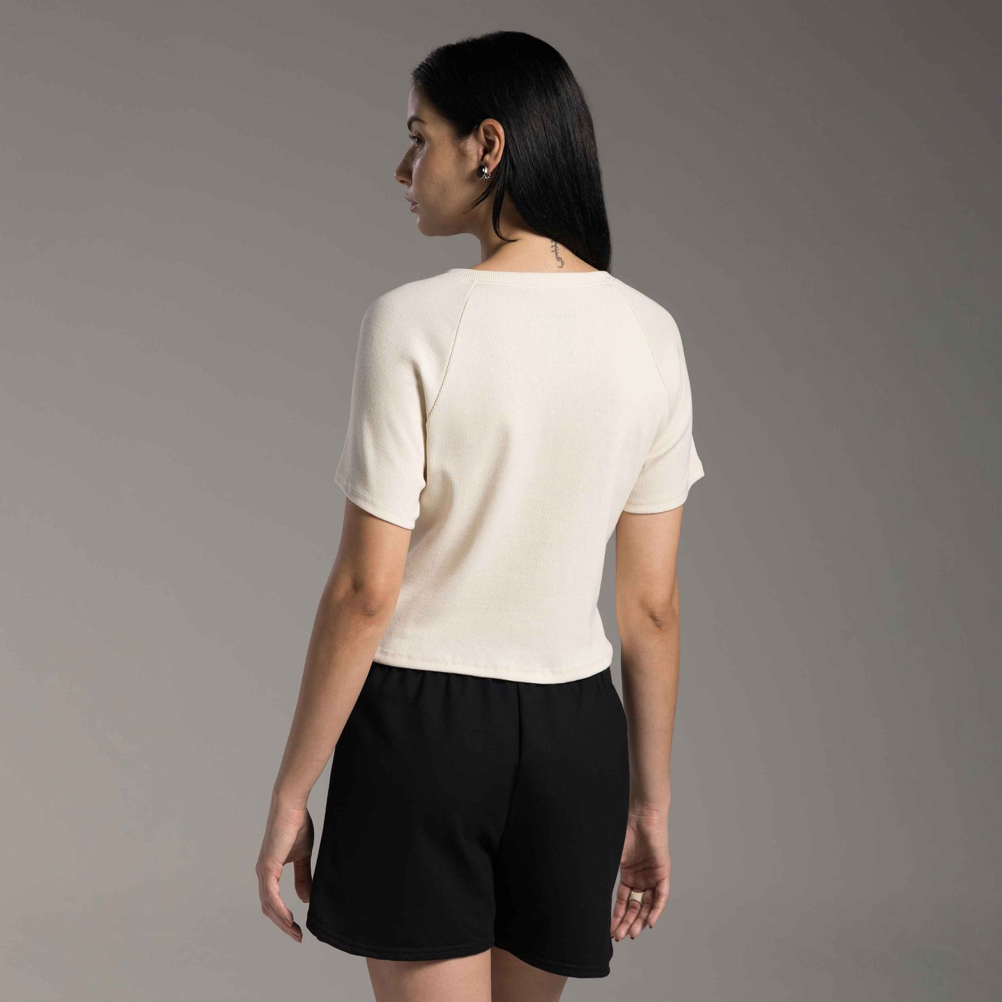Tech T-Shirt Ribana Anti Odor Cropped Feminina - Off Vanilla