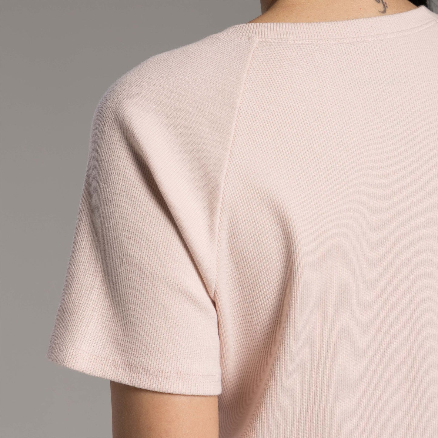 Tech T-Shirt Ribana Anti Odor Cropped Feminina - Rosa Lemonade