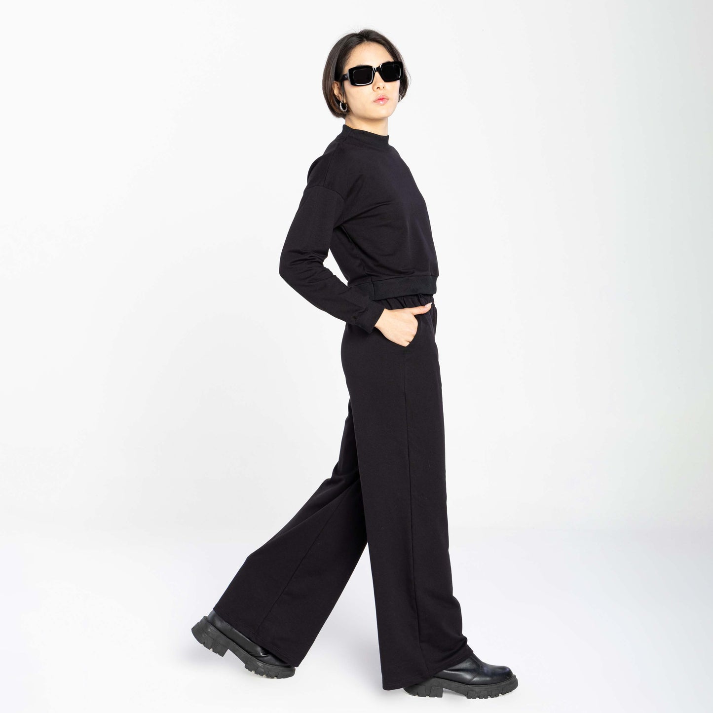 Blusão Cropped Tech Impermeável Feminino - Preto
