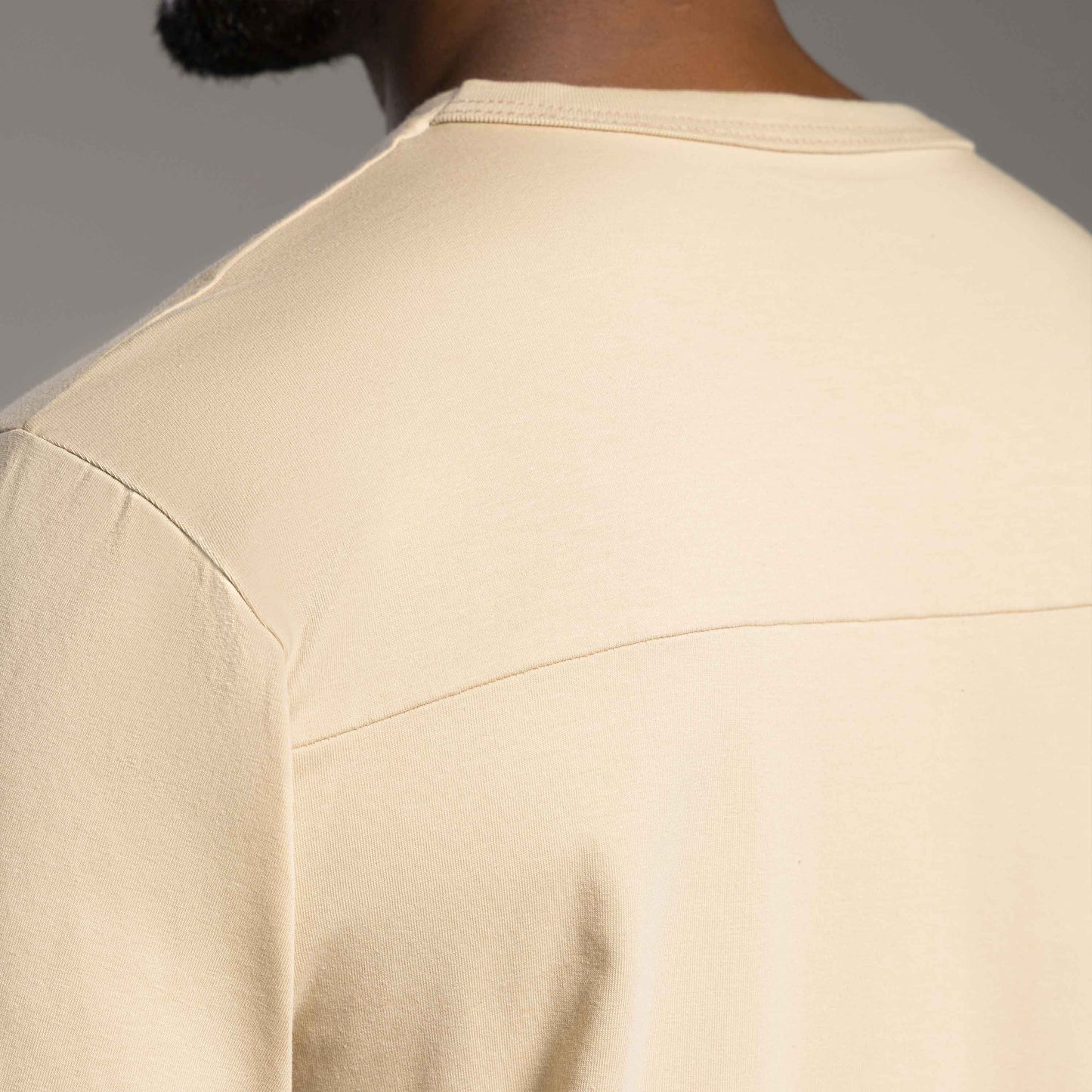 Tech T-Shirt Comfort Anti Odor Barra Aplicada Masculina - Bege Avelã