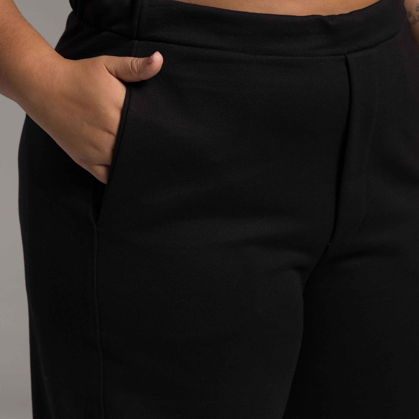 Calça Tech Impermeável Plus Feminina - Preto