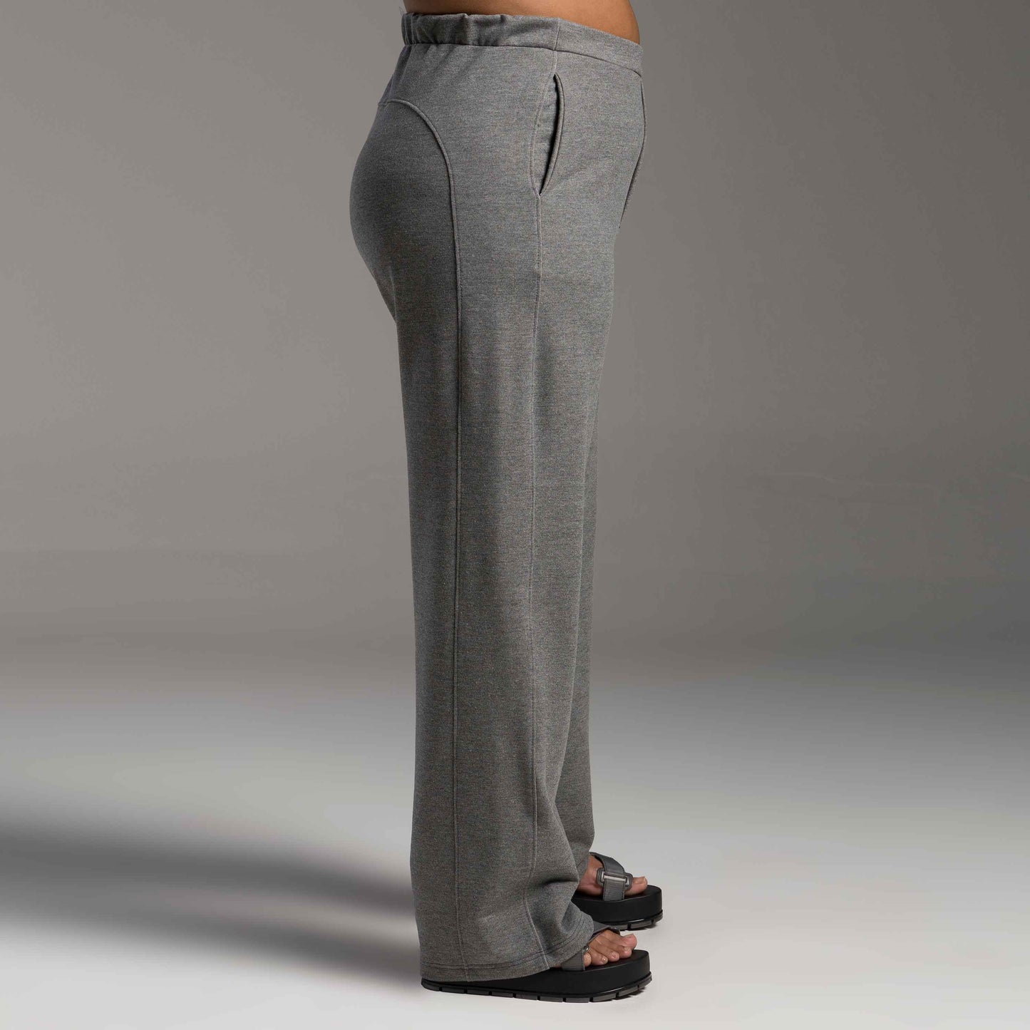 Calça Tech Impermeável Plus Feminina - Mescla Escuro