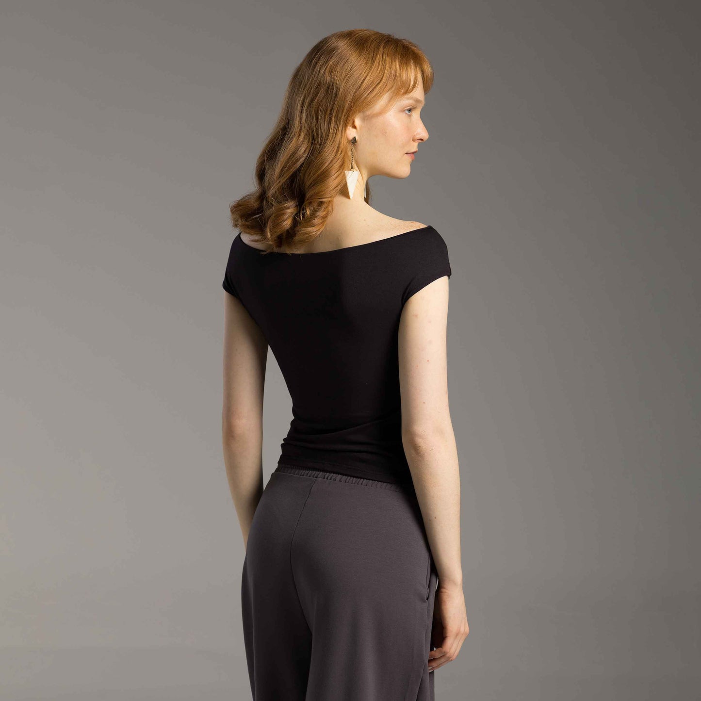 Blusa Tech Modal Ombro a Ombro Feminina - Preto