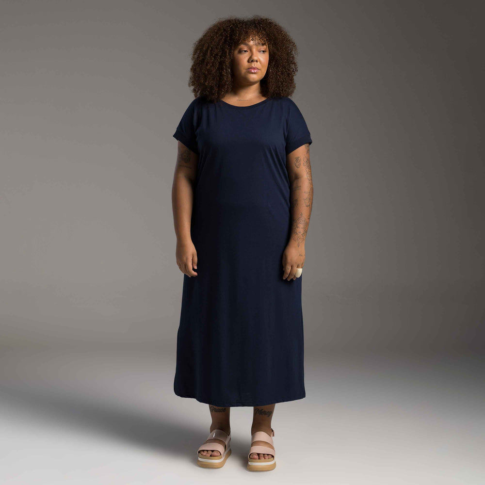 Vestido Midi Tech Air Plus - Azul Marinho