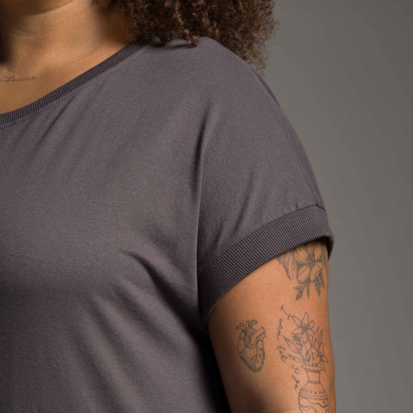 Vestido Midi Tech Air Plus - Cinza Carvão