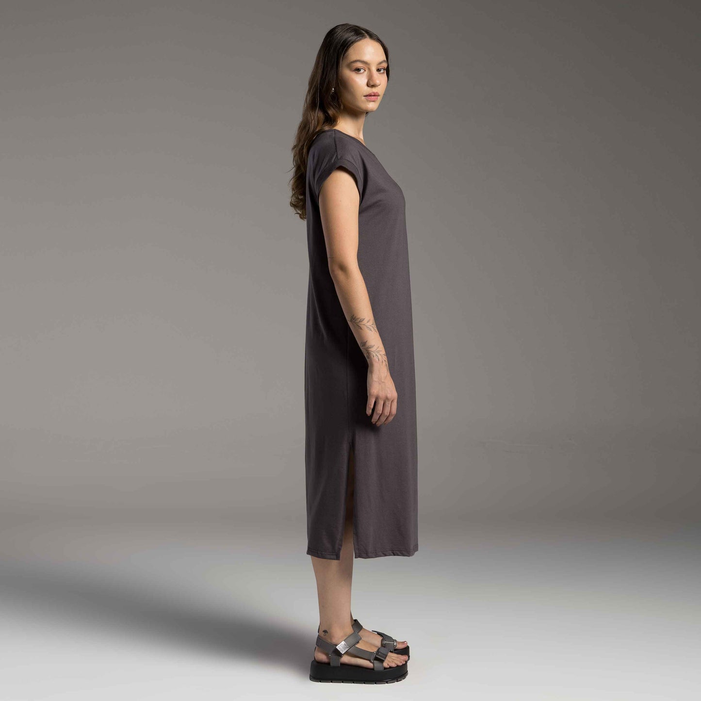 Vestido Midi Tech Air - Cinza Carvão