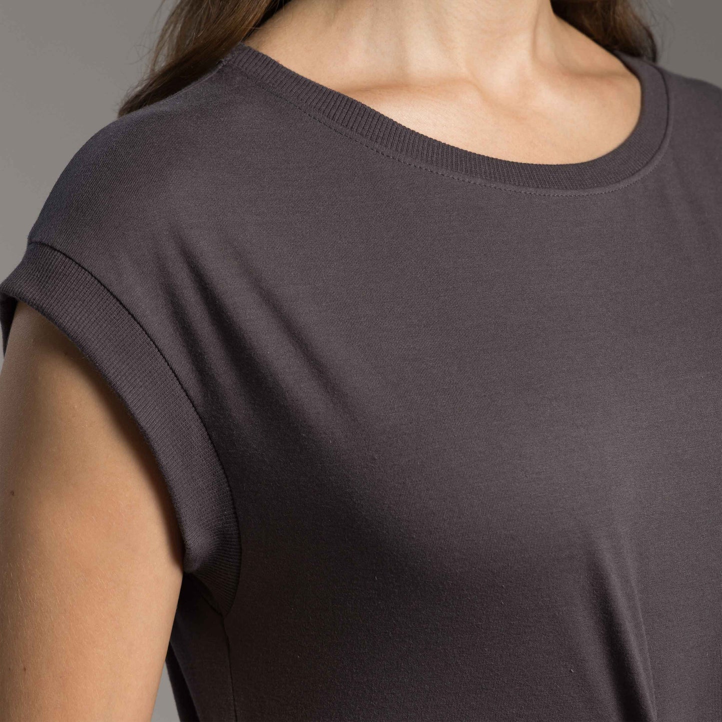 Vestido Midi Tech Air - Cinza Carvão