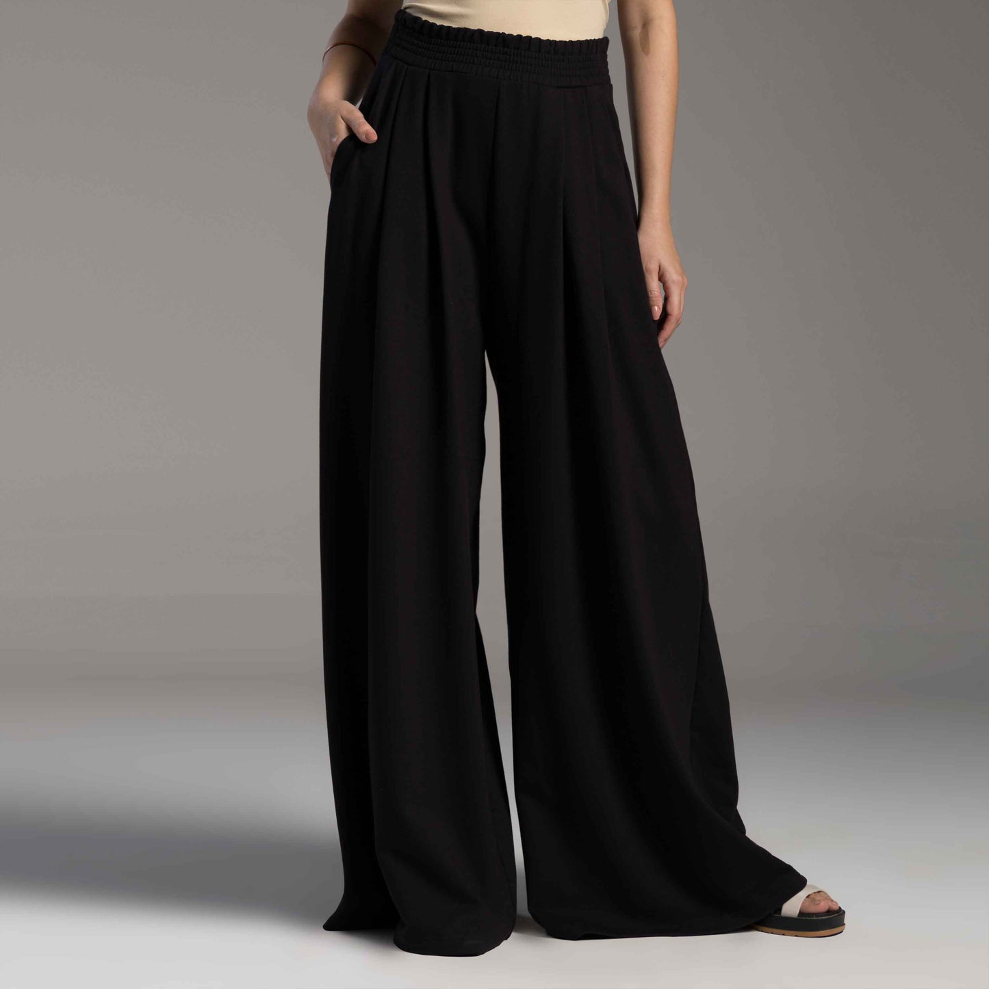 Calça Pantalona Tech Impermeável Feminina - Preto