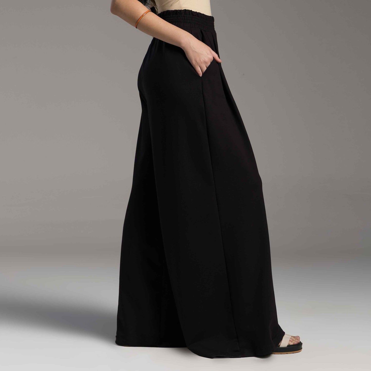 Calça Pantalona Tech Impermeável Feminina - Preto