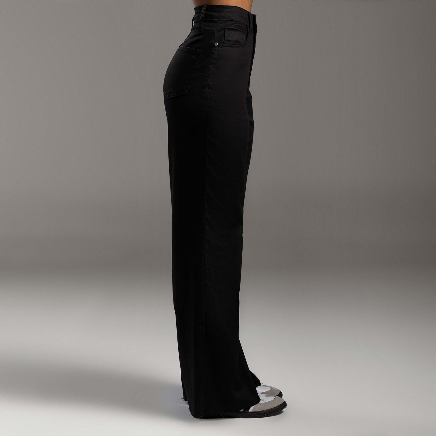 Calça Wide Tech Flex Feminina - Preto