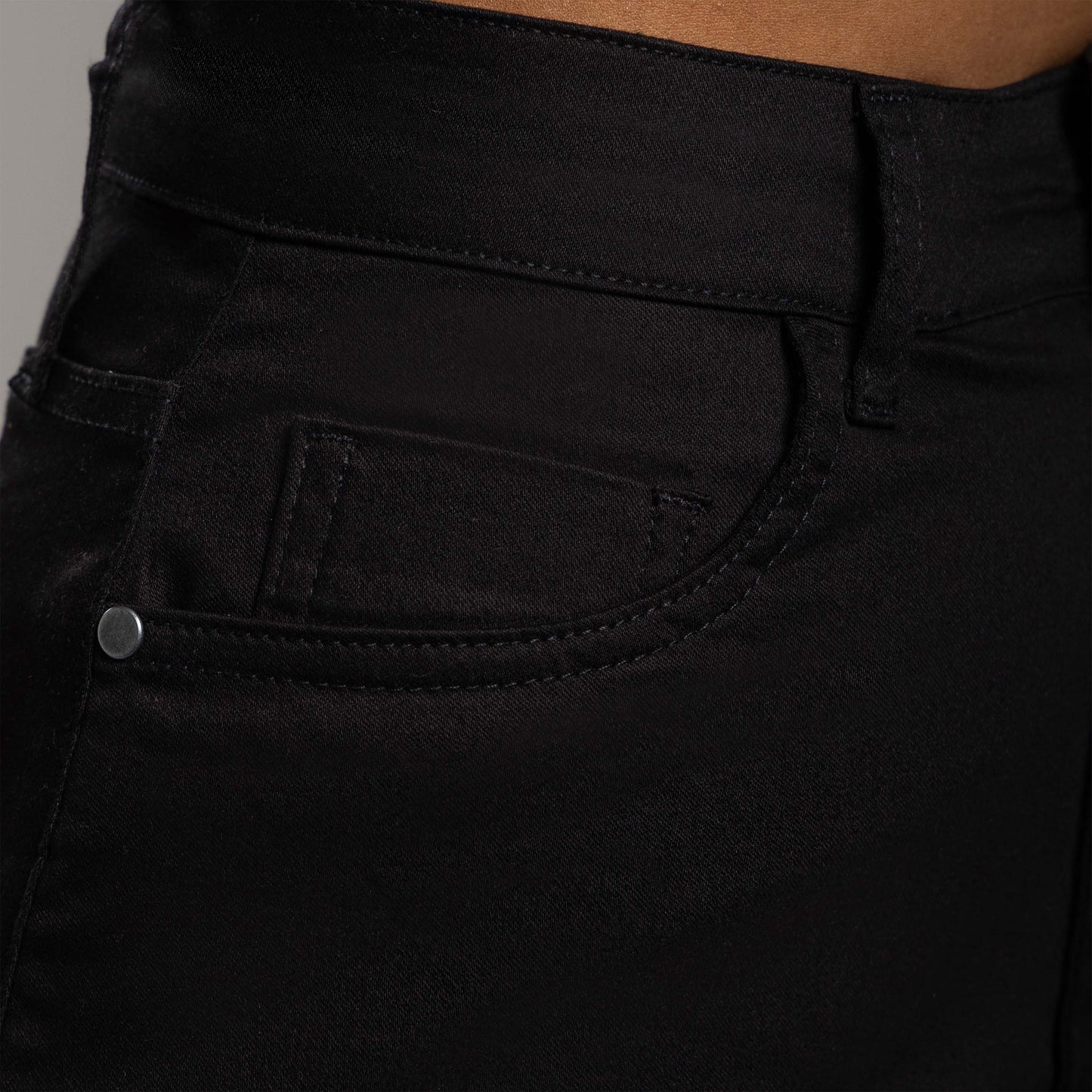 Calça Wide Tech Flex Feminina - Preto