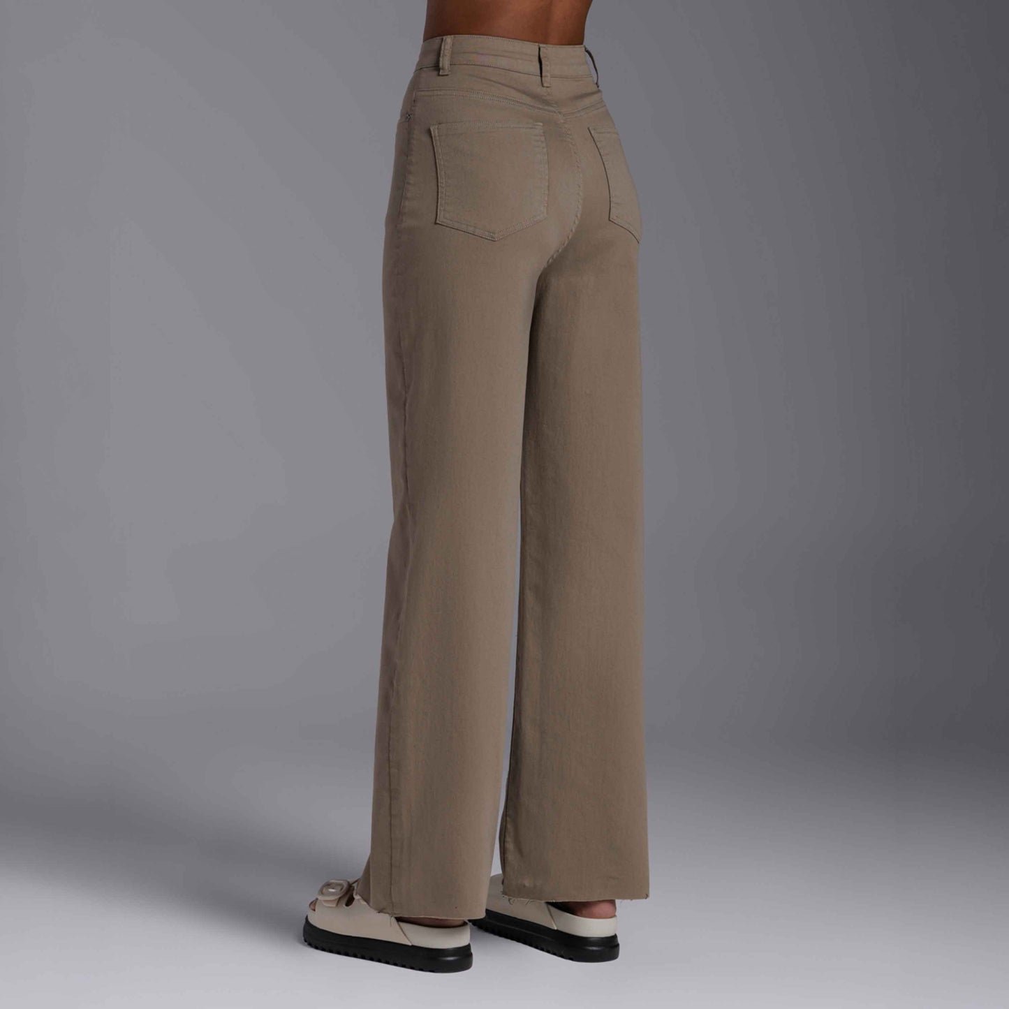 Calça Wide Tech Flex Feminina - Verde Orvalho