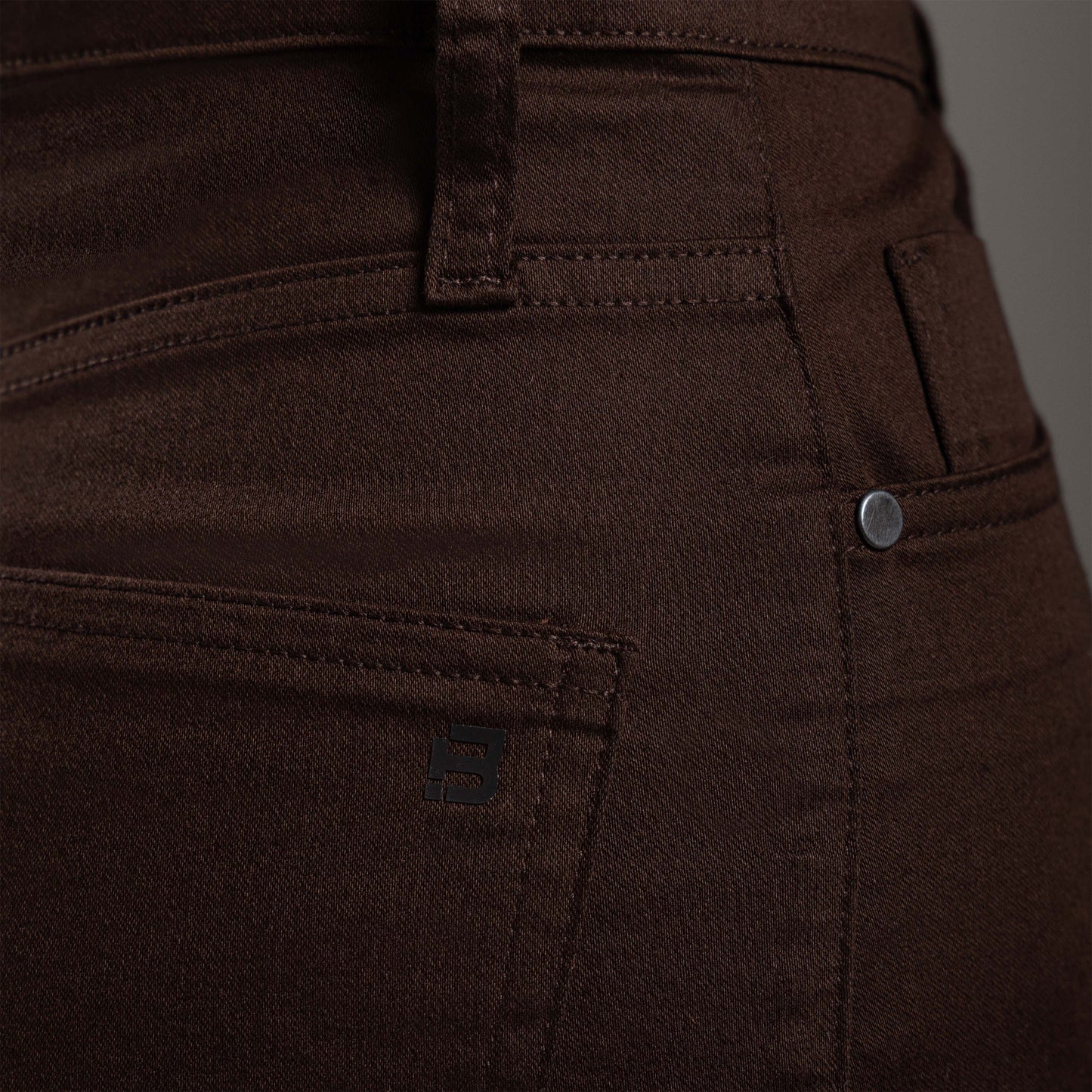 Calça Wide Tech Flex Feminina - Marrom