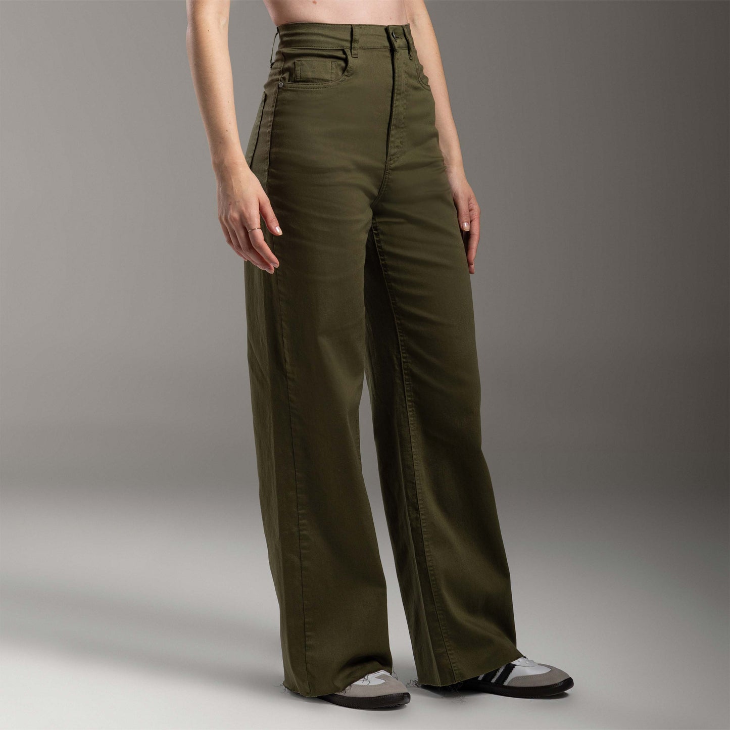Calça Wide Tech Flex Feminina - Verde Carvalho