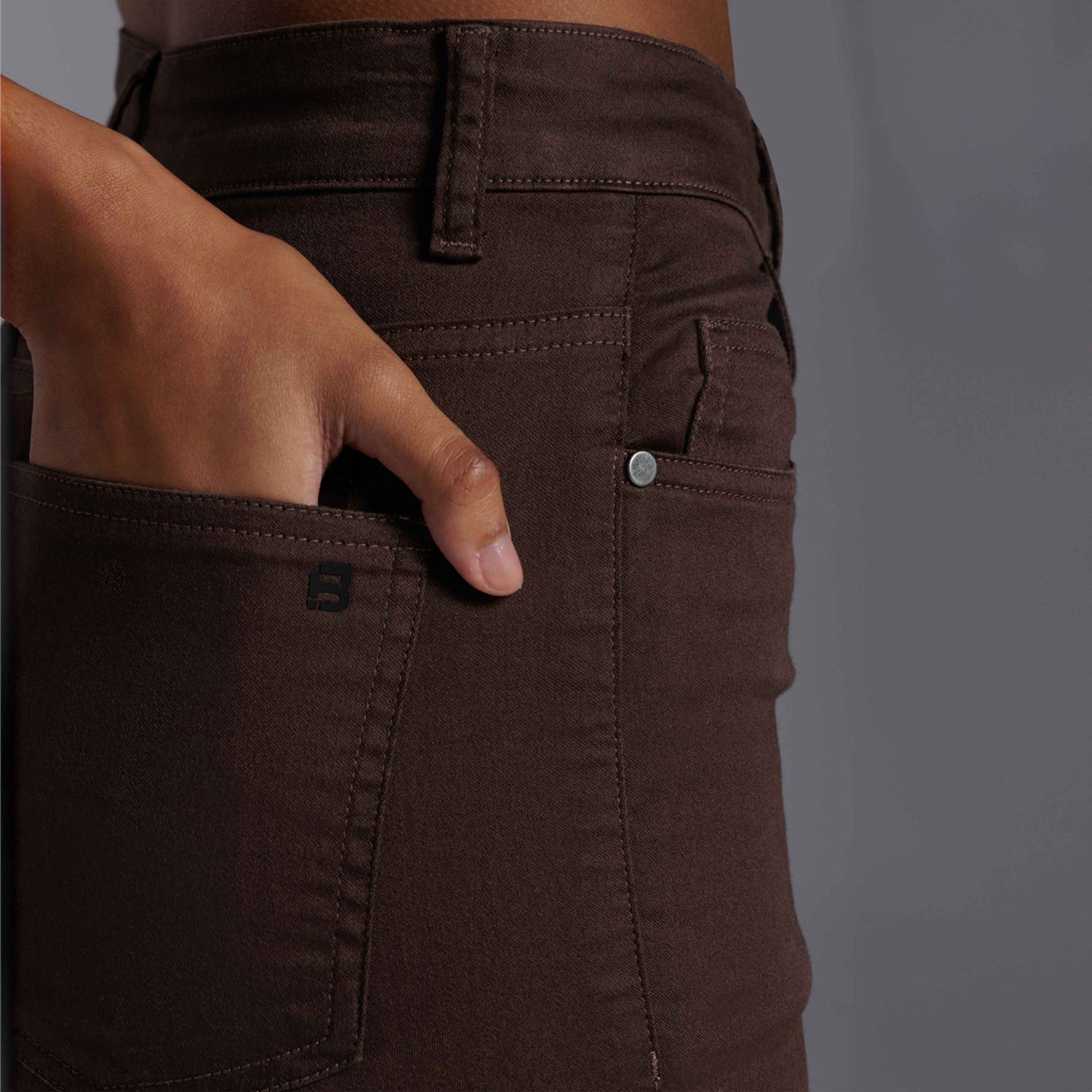 Calça Mini Boot Tech Flex Feminina - Marrom