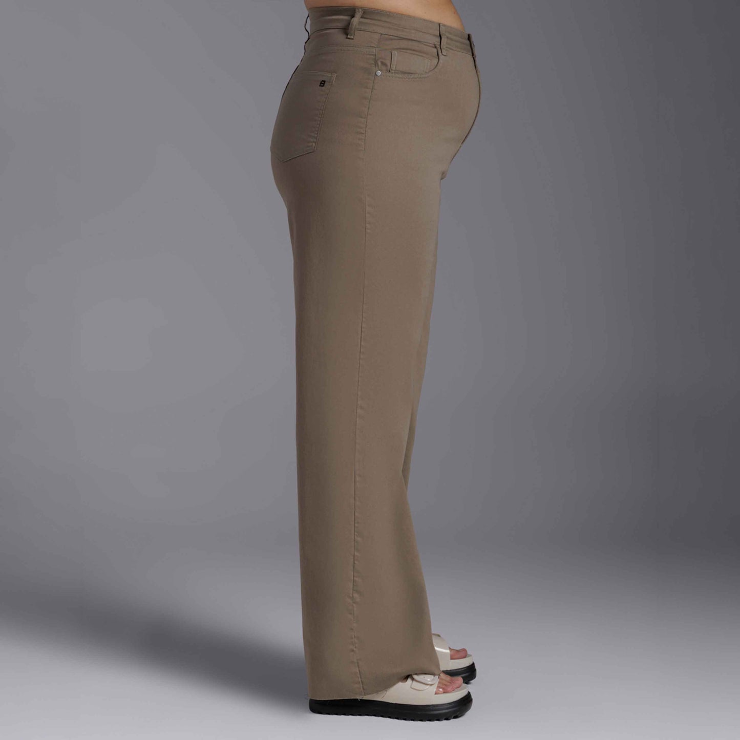 Calça Wide Tech Flex Feminina Plus Size - Verde Orvalho