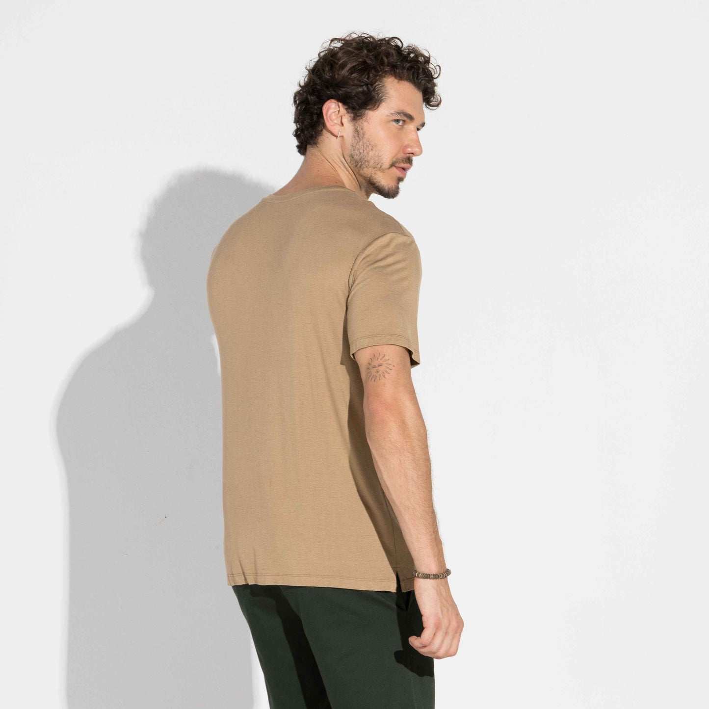 Camiseta Malha Linho Masculina - Bege Pastel