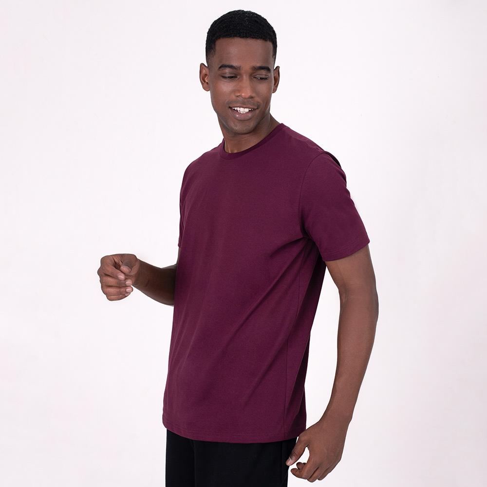 Camiseta Básica Masculina - Wine