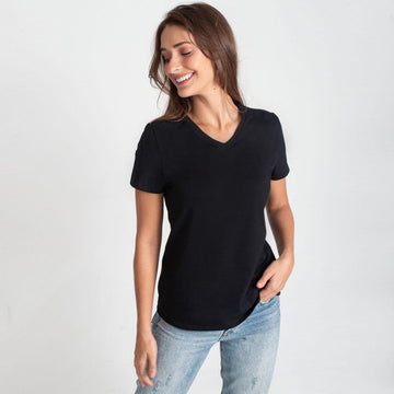 Camiseta Slim Gola V Feminina - Preto