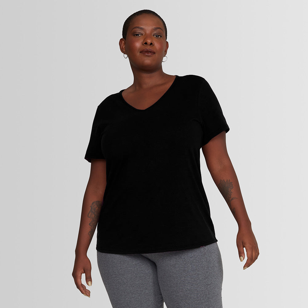 Camiseta Babylook Algodão Premium Gola V Plus Feminina - Preto