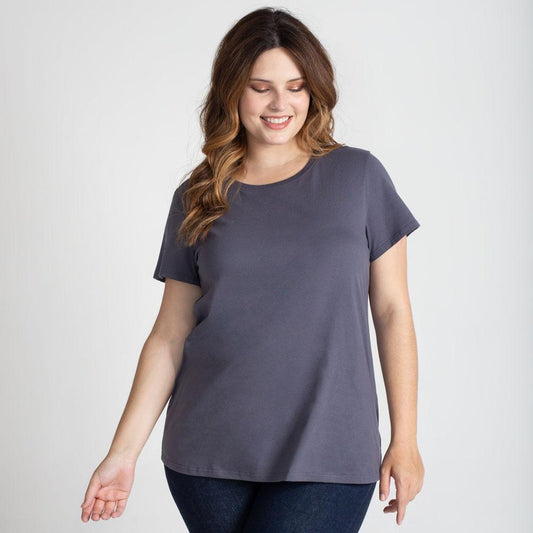 Camiseta Básica Plus Feminina - Chumbo