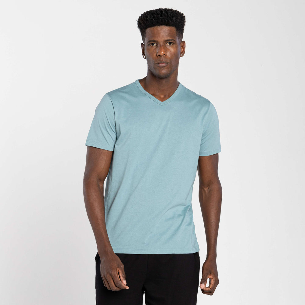 Camiseta Básica Gola V Masculina - Verde Hortelã