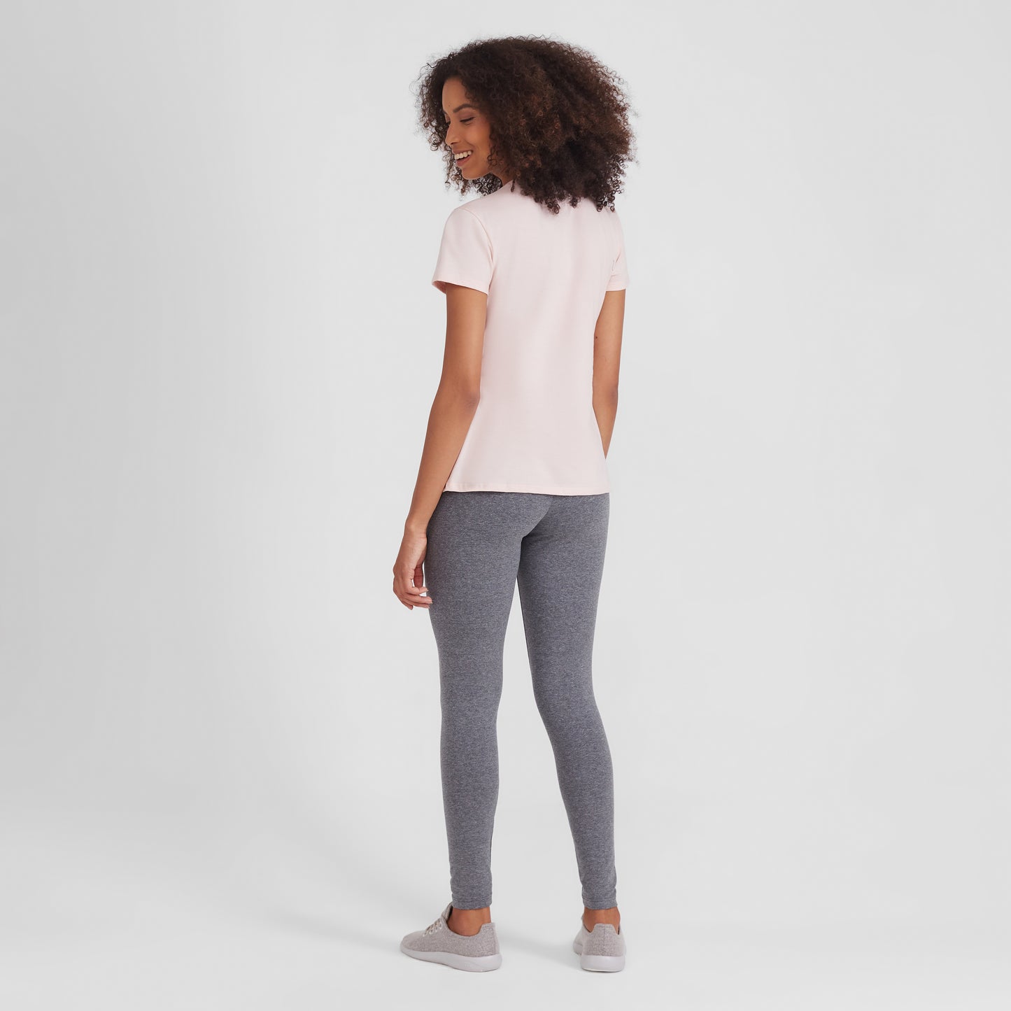 Camiseta Slim Gola V Feminina - Rosa Pastel