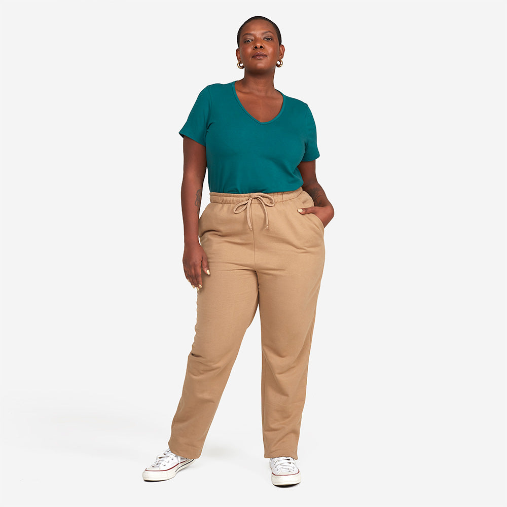 Calça Reta Moletom Flanelado Plus Feminina - Bege Pastel