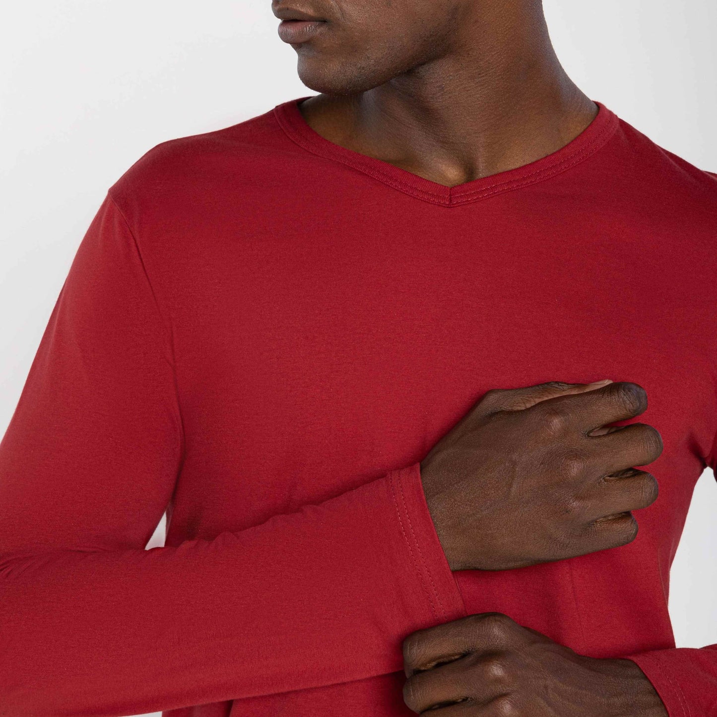 Camiseta Básica Gola V Manga Longa Masculina - Vermelho Escarlate