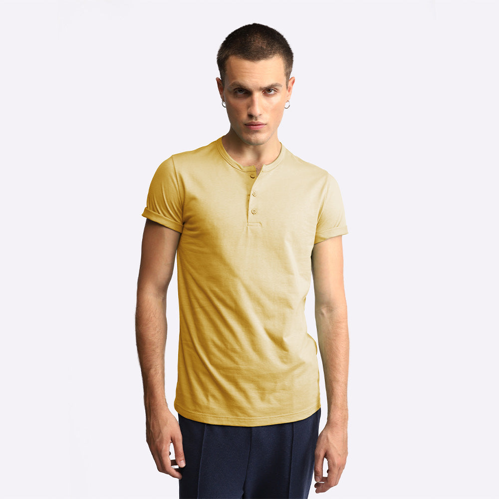 Camiseta Henley Algodão Premium Masculina - Amarelo Mel
