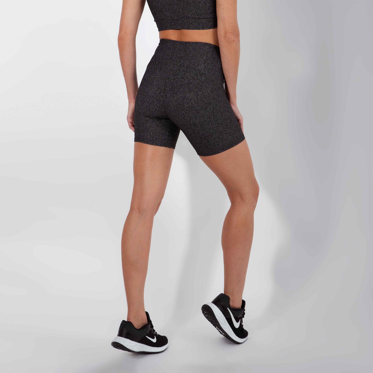 Shorts New Life Tech Performance - Cinza Asfalto