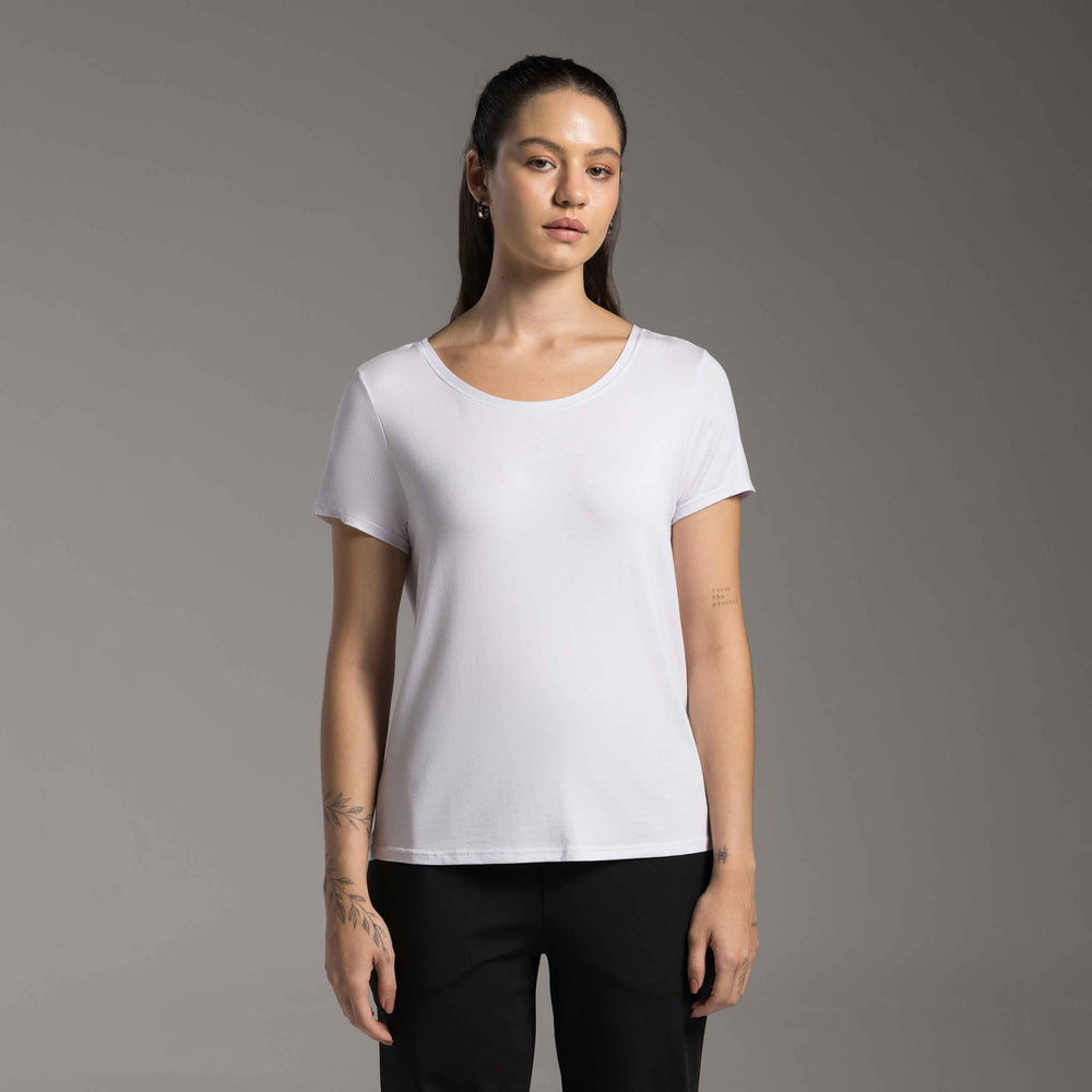 Tech T-Shirt Modal Decote Canoa Feminina - Branco